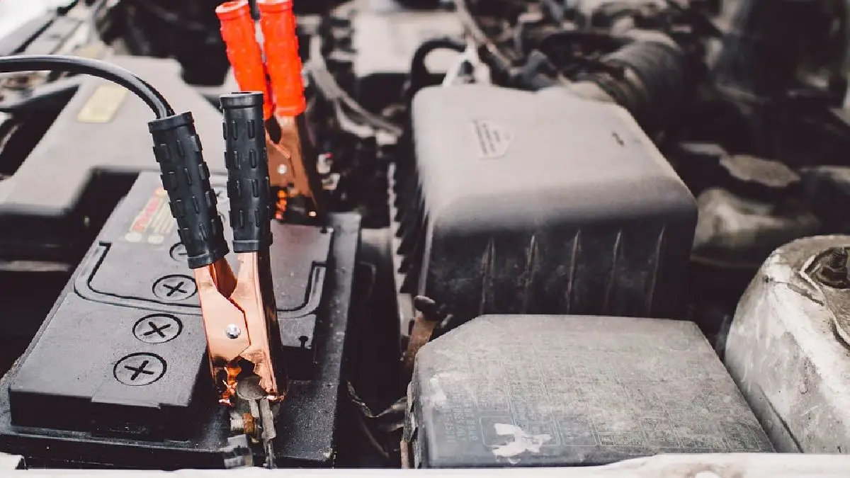 Signs That Your Car Is Demanding A Car Battery Replacement Service