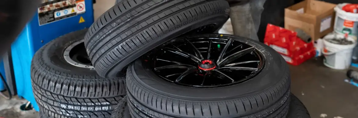 What to Expect from Top Tyre Shops: Service Excellence and Competitive Pricing